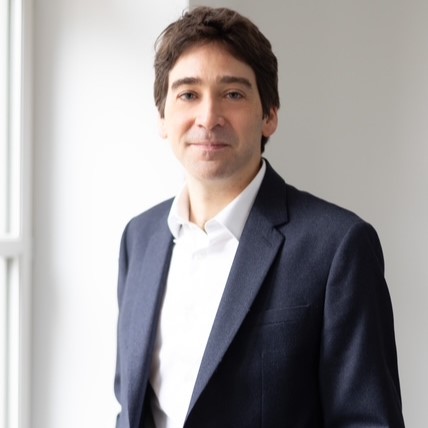 Edouard Schoenke, Squadra Avocats